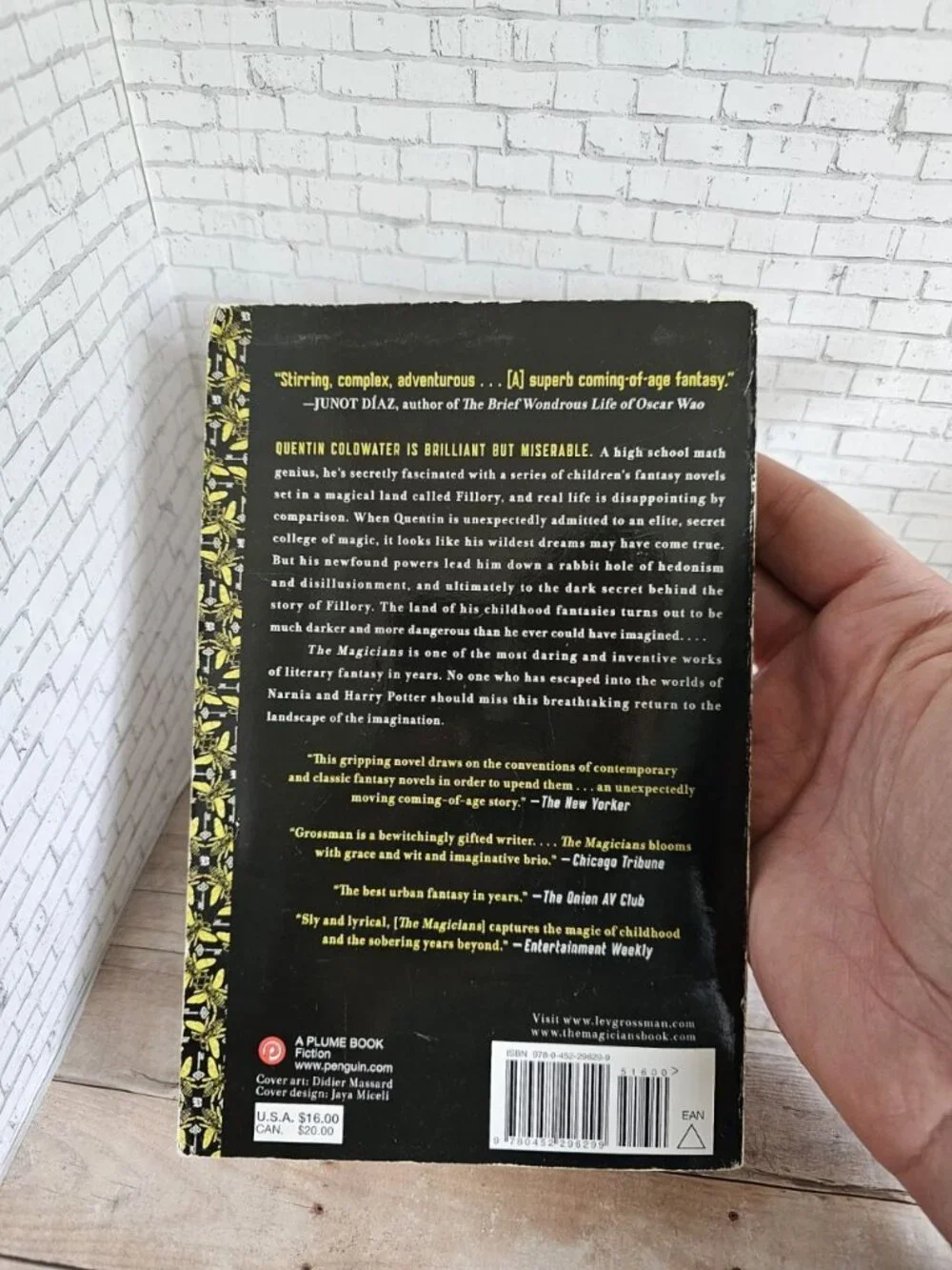 Lev Grossman The Magicians Plume 2010 Paperback Fantasy Novel Book 1